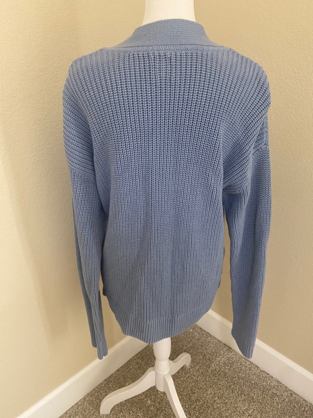 GAP Light Blue Button-Front Knit Cardigan Cable-knit Sweater. Size XL. - Picture 6 of 14